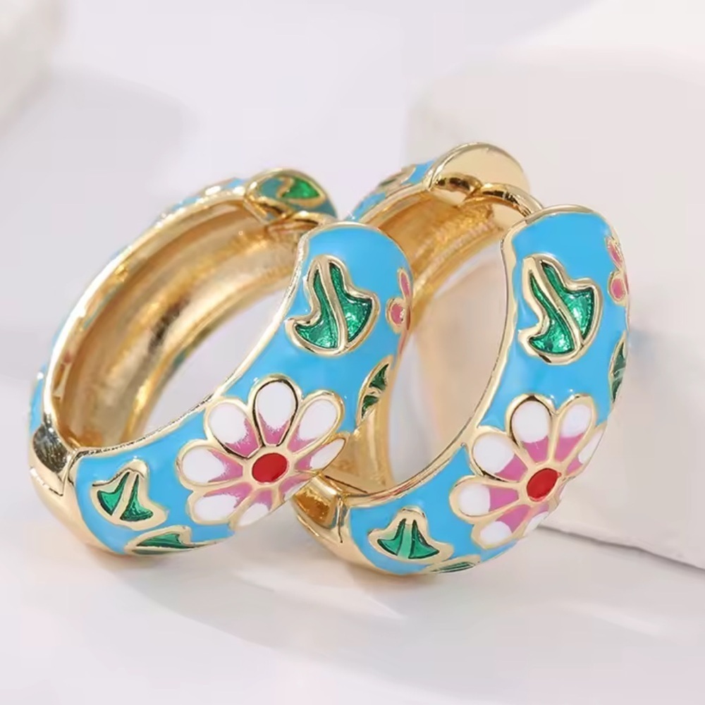 Colorful Enamel Floral Hoop Earrings – Blue & Gold Statement Retro Style